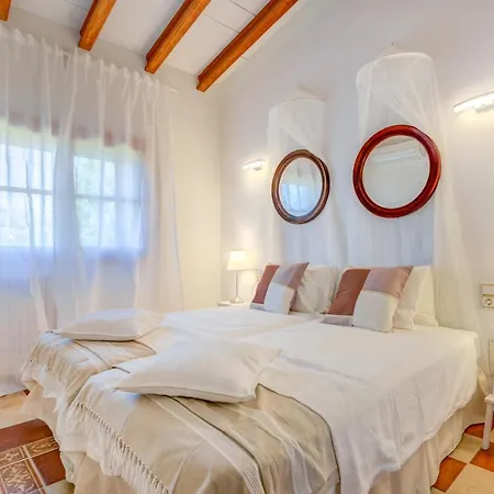 Ses Porrasses Villa *